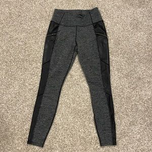 Athleta black leggings size small. Like new condition. No pilling.